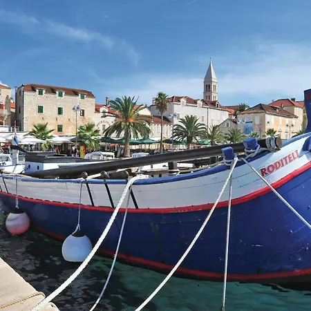 Appartement Two-bedroom In Supetar